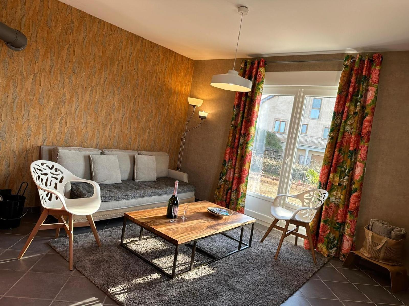 Вилла Le Charme Cernay-les-Reims Экстерьер фото